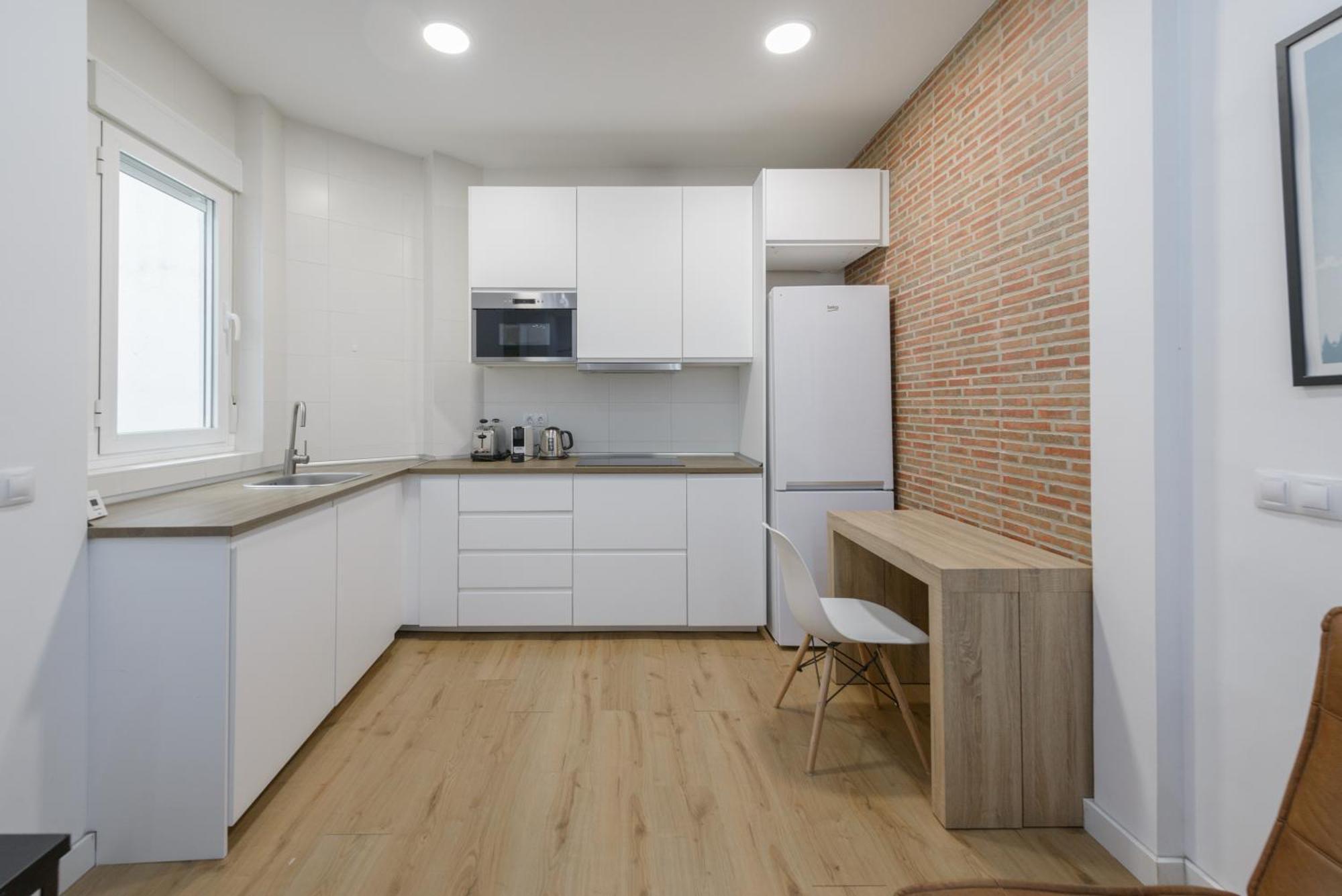 Апартаменты Avila Calle, Precioso Estudio En Santiago Bernabeu-Estrecho En Segundo Piso Sin Ascensor Мадрид Экстерьер фото