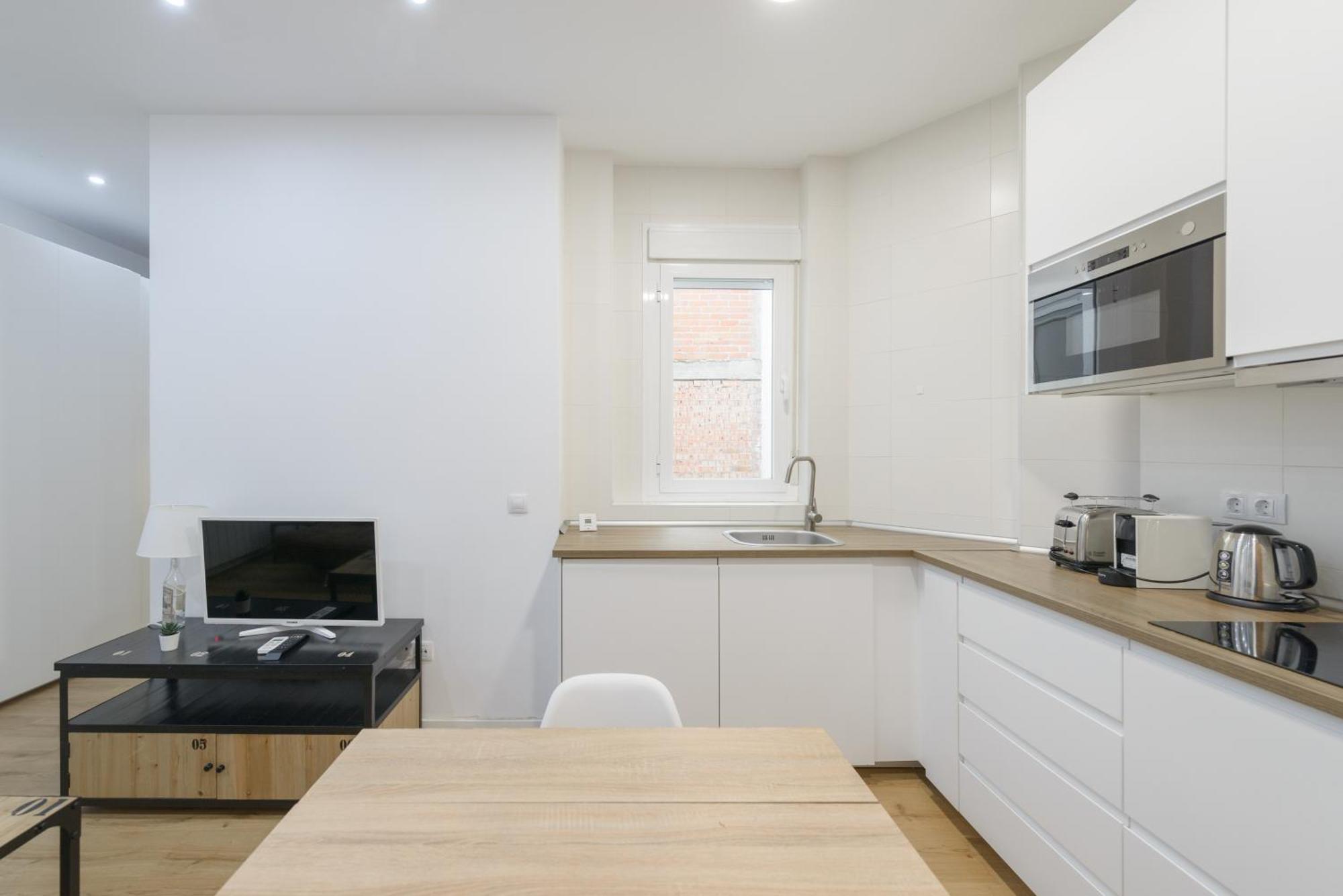 Апартаменты Avila Calle, Precioso Estudio En Santiago Bernabeu-Estrecho En Segundo Piso Sin Ascensor Мадрид Экстерьер фото
