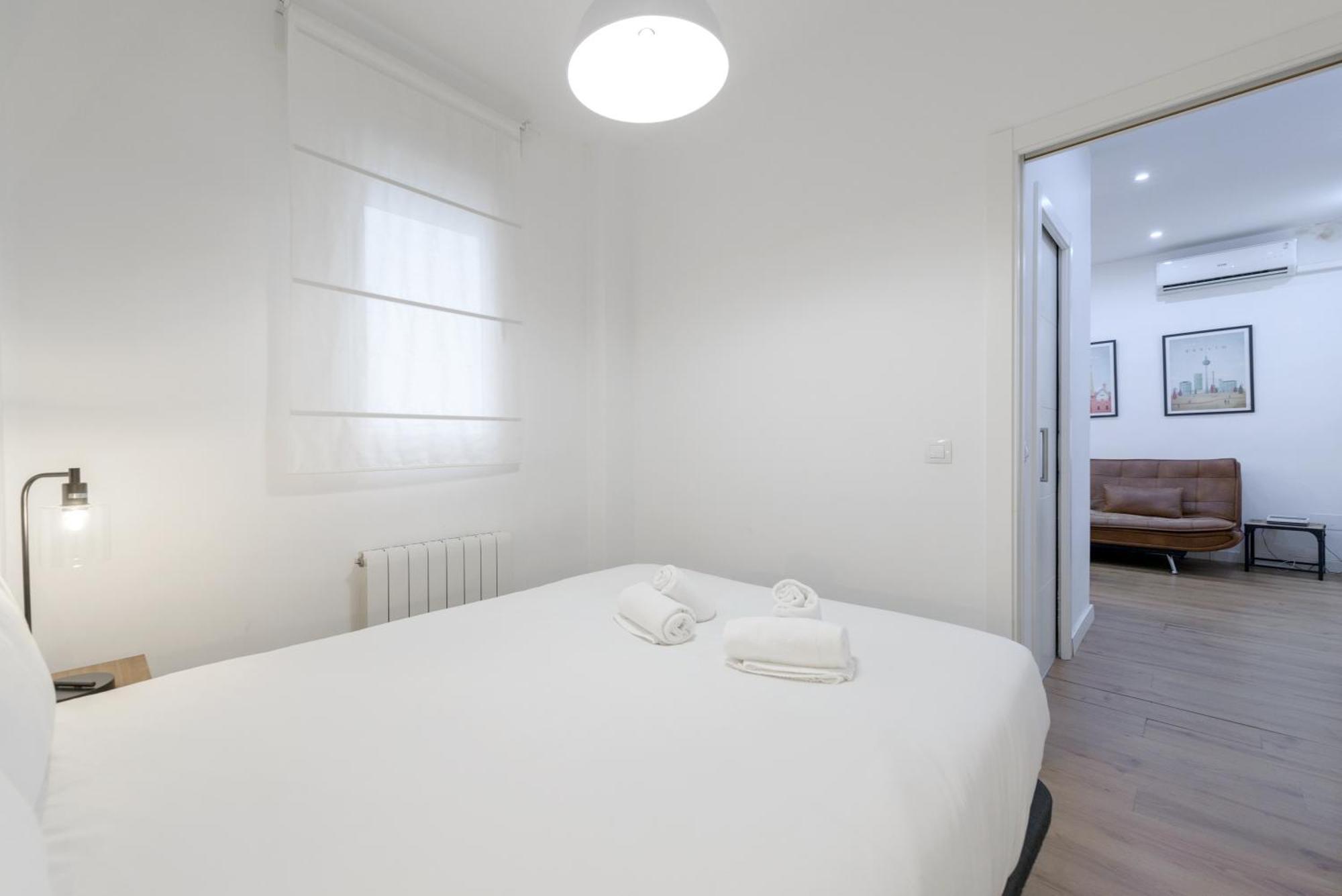 Апартаменты Avila Calle, Precioso Estudio En Santiago Bernabeu-Estrecho En Segundo Piso Sin Ascensor Мадрид Экстерьер фото